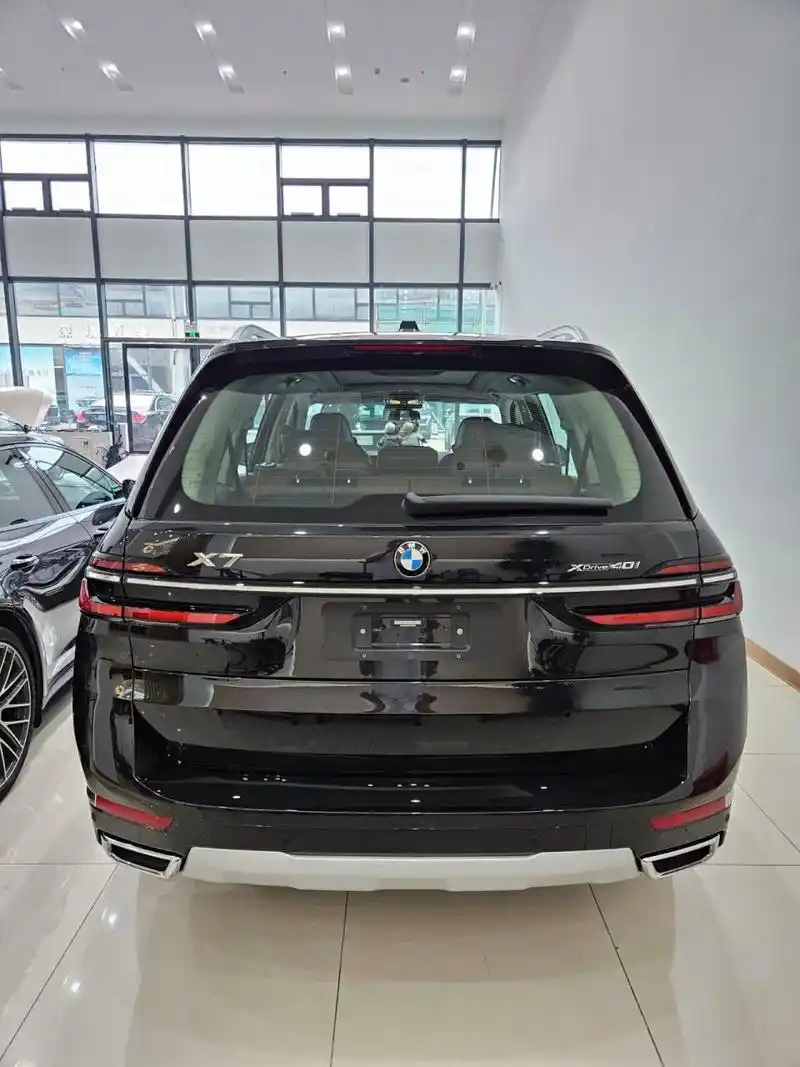 宝马x7 宝马x7领先型 宝石青/摩卡 3.