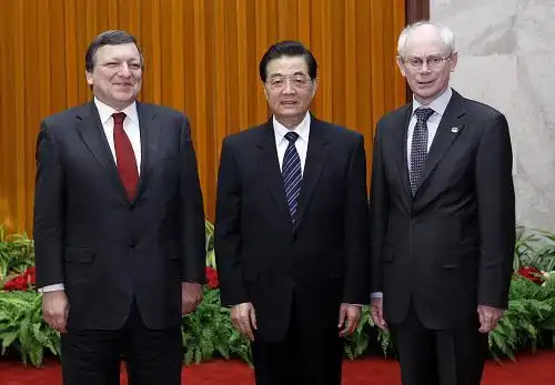 胡锦涛将出席核安全峰会金砖国家领导人会晤并访柬