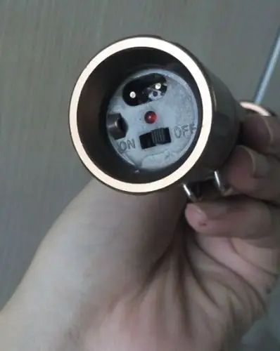 501型二用电警棍的充电器