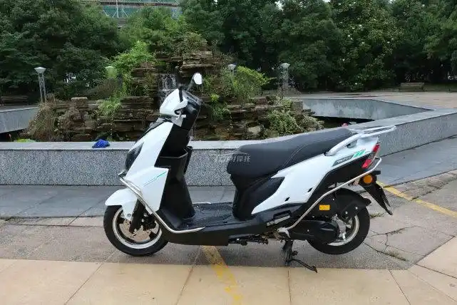 钱江tan125踏板上市 售价7980元起_新车新品_资讯中心_全球摩托车网