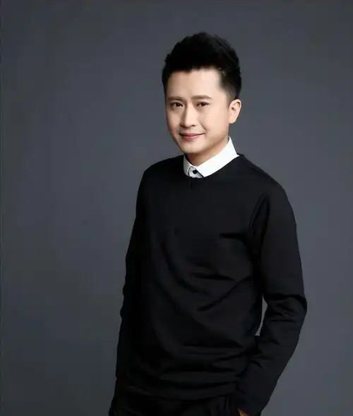 著名主持人杨帆爱上高中同学11年后她为我生下两个女儿很幸福