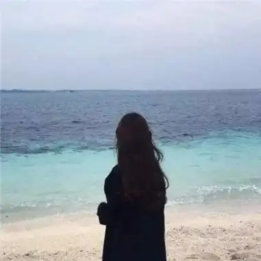 2020淡淡忧伤的唯美女生背影头像高清_微信女生头像伤感背影图片大全