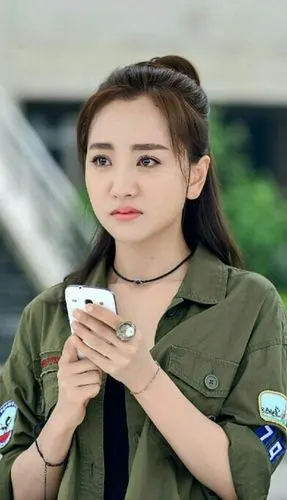 杨蓉美人为馅白锦曦/苏眠手如柔荑,肤如凝脂,领如蝤蛴,齿如瓠犀.