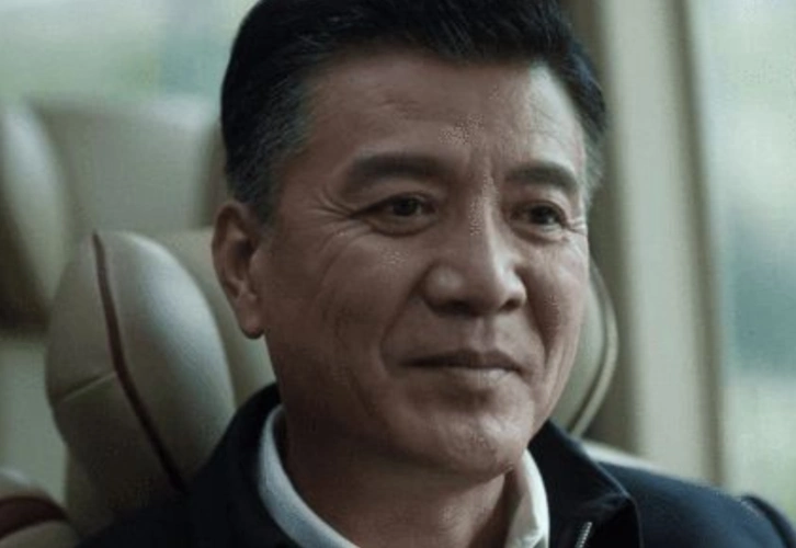 骆山河,扮演者刘之冰