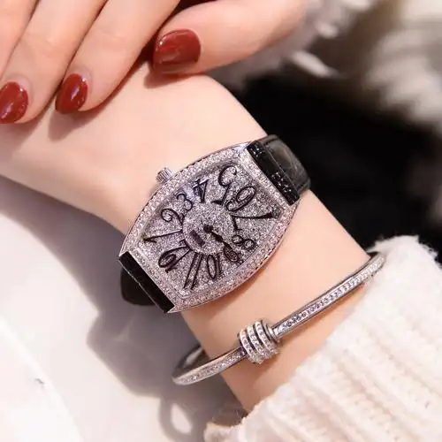 满天星七夕手表女满钻酒桶网红百搭镶钻皮带防水时尚女士国产腕表