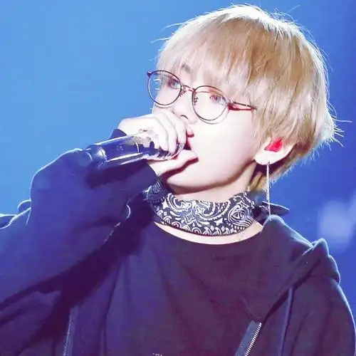 关注  头像表情 男生头像 金泰亨bts 爱豆头