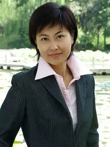 上海财经电视台主持人名单的简单介绍