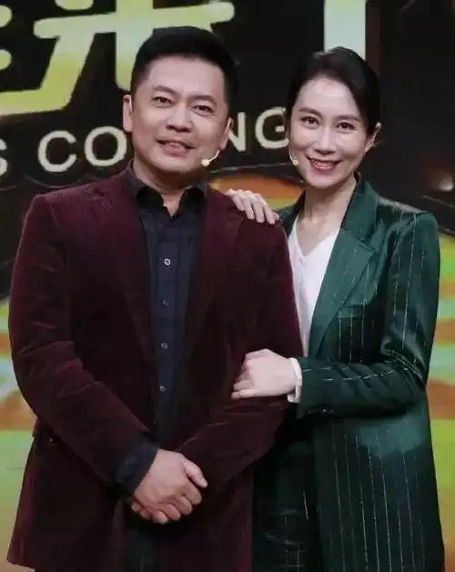 温峥嵘个人资料(何政军和妻子相爱30年)-图28