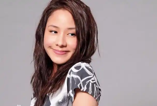 林嘉欣演绎女性优雅知性之美,让观众有惊艳的感觉!