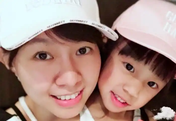 卓依婷死了吗37岁卓依婷近照少女感十足