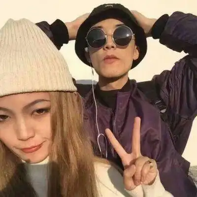 2020韩系时尚潮流的情侣头像