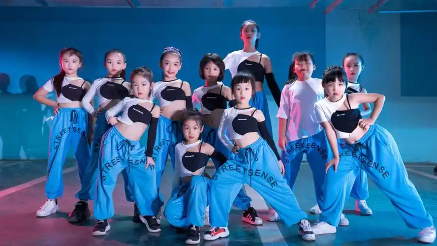 时间合适,想要报名的家长可以找我了解哟7815#少儿爵士舞  #成都