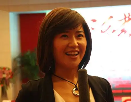 徐囡楠个人资料姓名:徐囡楠出生*:1984年8月5现工作单位:济南军区前卫