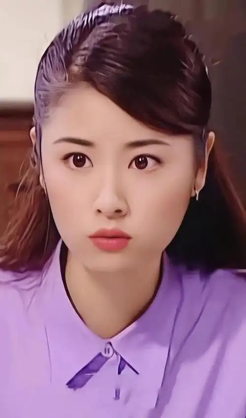 林心如年轻时清纯灵动活泼可爱