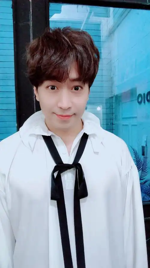 文晸赫0216生日快乐