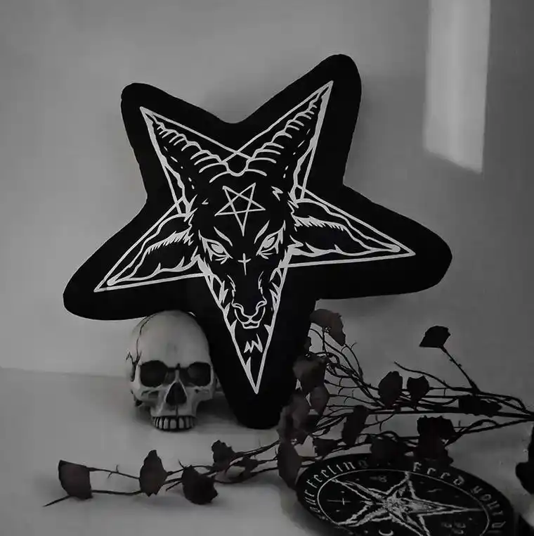 99坏血统‖五芒星巴弗灭山羊玩偶靠枕.