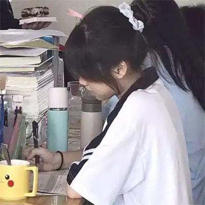 小清新可爱的女生学生头像好看的微信学生党头像
