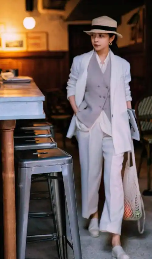 原创时尚博主三木夏季新穿搭让流行色装扮春夏季照着穿就很美