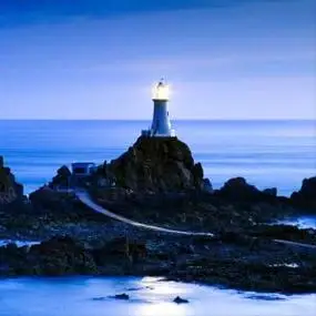 唯美灯塔头像图片