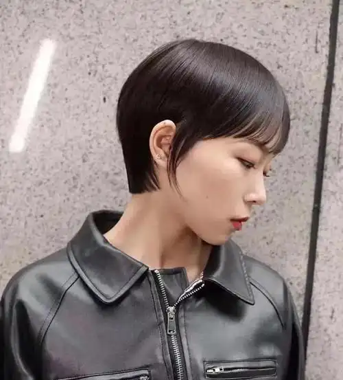 可爱女生短发发型图片(短发女孩子图鉴 又a又可爱)