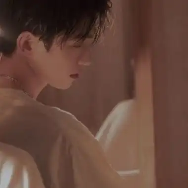 ins高级质感暖男帅气稳重头像男 2022适合永久做男头像的图片_男生