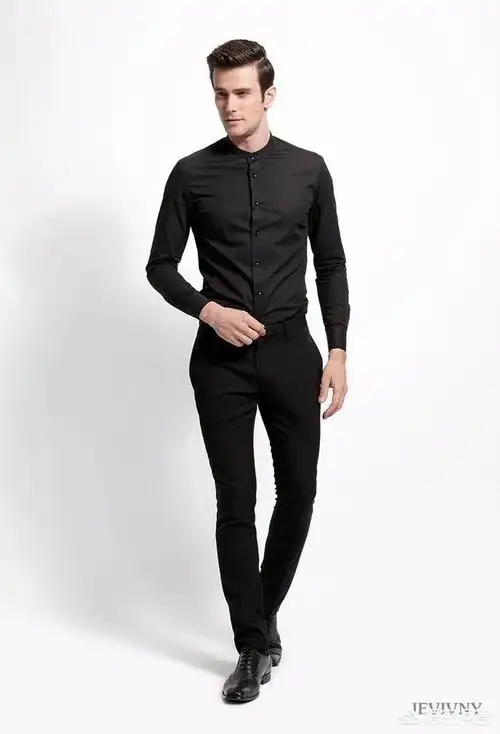 男士黑衬衫配什么裤子好看? - 生活小百科