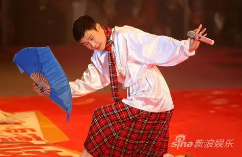 大话东北二人转以浪著称浪中求稳