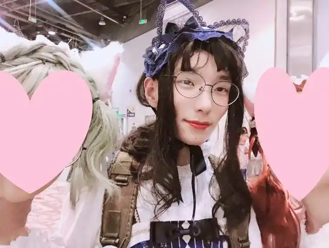 原创当男生穿上洛丽塔,空气似乎都静止了,原来世界上的美不止一种