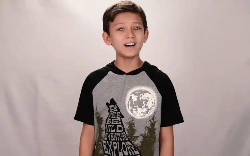 翻唱中美混血男孩徐亦涵mysticinscho纯人声演绎edsheeran单曲perfect