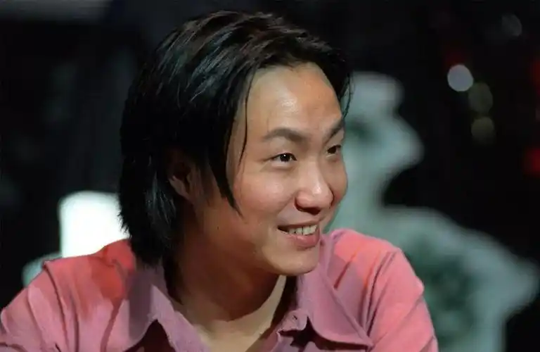 本可做"歌神"偏要做"喜剧之王",娱乐圈"太子基"的故事_郑中基