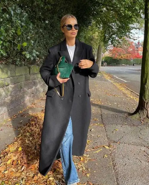 ins时尚博主的日常穿搭look更新简约款打造的高级气场