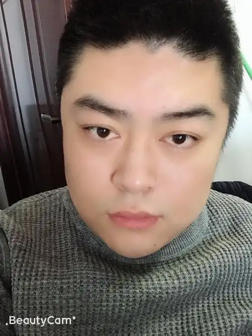 三十岁男人相亲时要保持诚实,真实,不要隐瞒自己的真实情况.