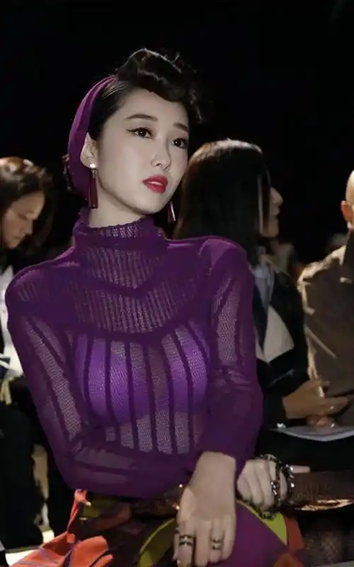 蒋梦婕透视装图片,内衣清晰可见_1