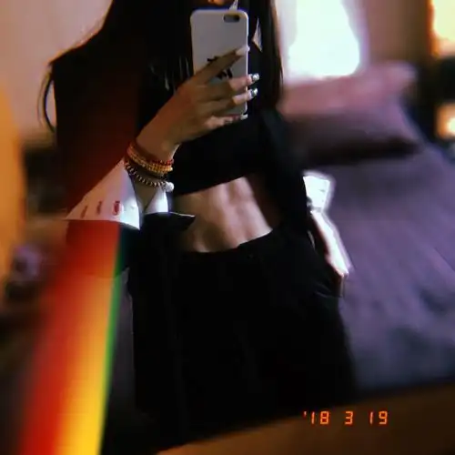 陪伴了十年的六块腹肌_腹肌_运动_练出腹肌马甲线_生活记录_日常片段