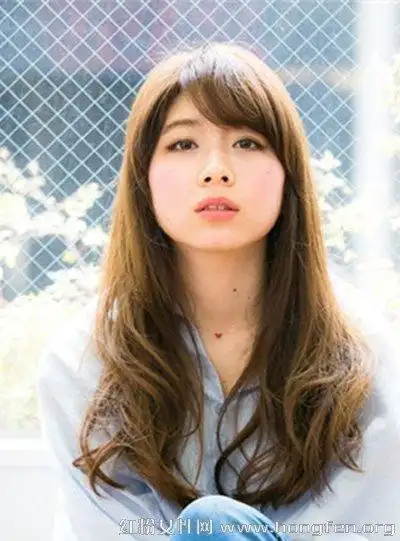 最新适合国字脸女生的染发搭配时尚女生染发发色图片2