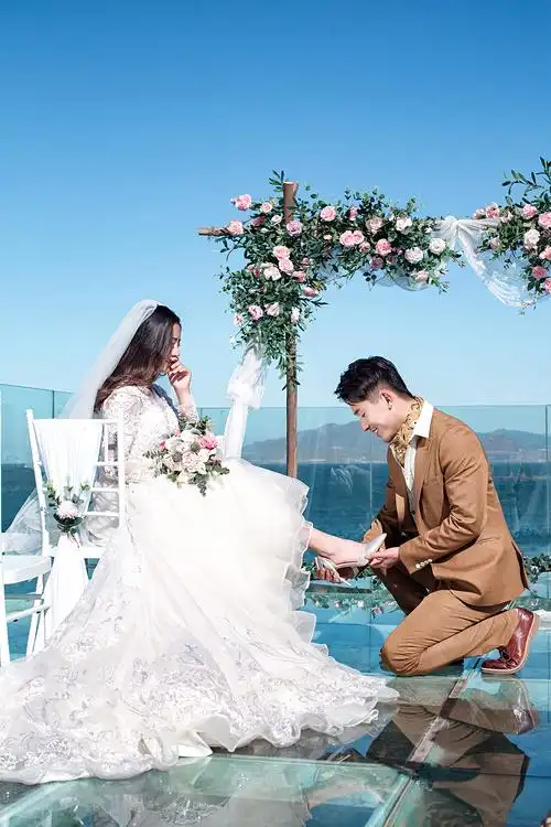 摄影师梁龙飞的婚纱摄影作品《婚礼现场》