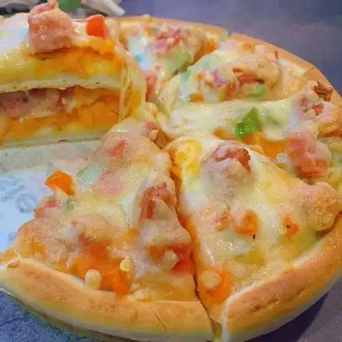 五彩缤纷水果披萨