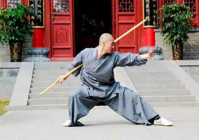 小伙伴们小时候看见影视剧中,一定会看见过少林寺吧,焦焦小时候看影视