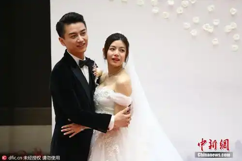 陈晓陈妍希婚礼北京举行两人甜蜜热吻画面温馨
