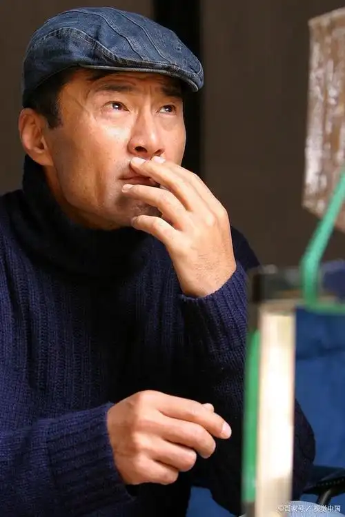 于荣光离婚隐情,妻子不惜冻结5000万财产,儿子也不站在他这边?