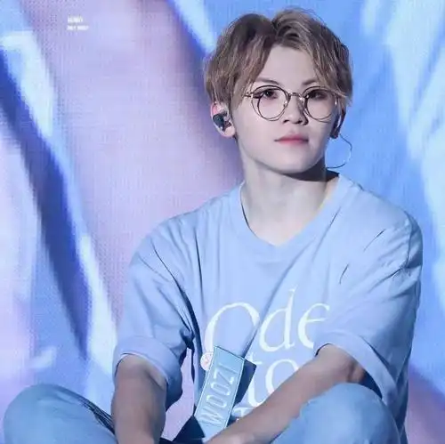 微信头像seventeen李知勋