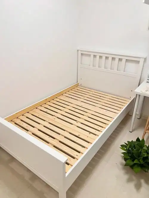 宜家汉尼斯床搭配自配床板