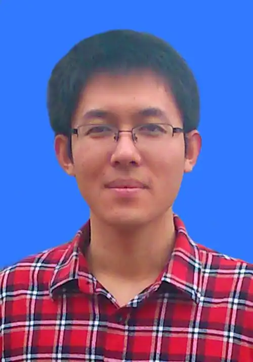 求高手,将其ps成蓝色背景的证件照,能洗出5寸的效果.