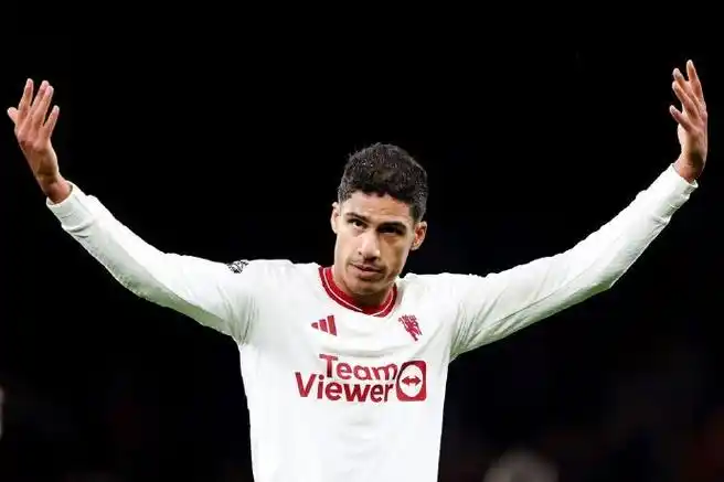 瓦拉内宣布离开曼联##曼联足球俱乐部