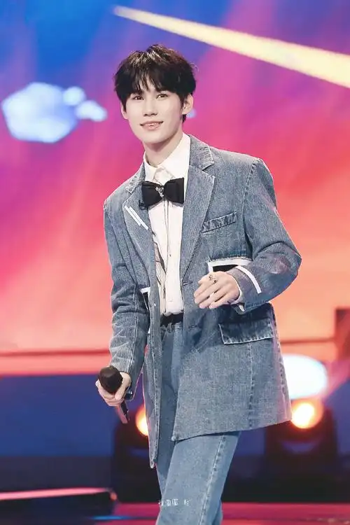 浪漫新季的充电计划7315—来自2021@时代少年团-张真源