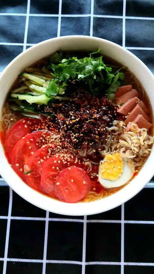 冰镇大冷面开始幸福的一天,冰冰凉凉爽到爆