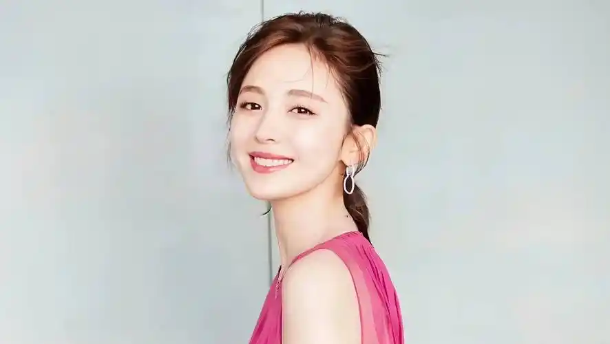 明星点评:王鹤棣,白鹿,范丞丞,古力娜扎,邓超,那英