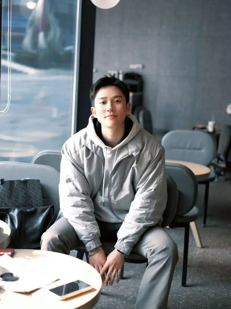 河北师大|一组生活照 男生生活照写真其实很好拍的～只要肢体放松