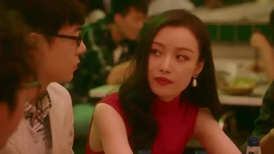 超全流金岁月里倪妮和刘诗诗从头到脚分别穿的什么我都问了造型师