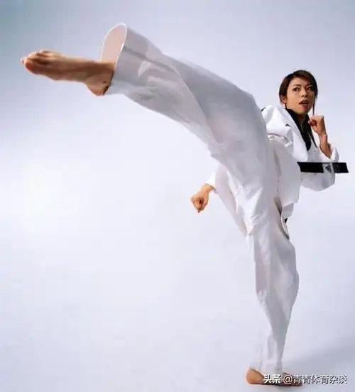 就在于使神经能精确控制肌肉,形成良好的动力定型,如果你开始练跆拳道